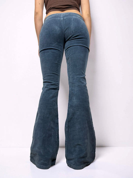 Blue velvet ribbed denim low rise flare pants (S)