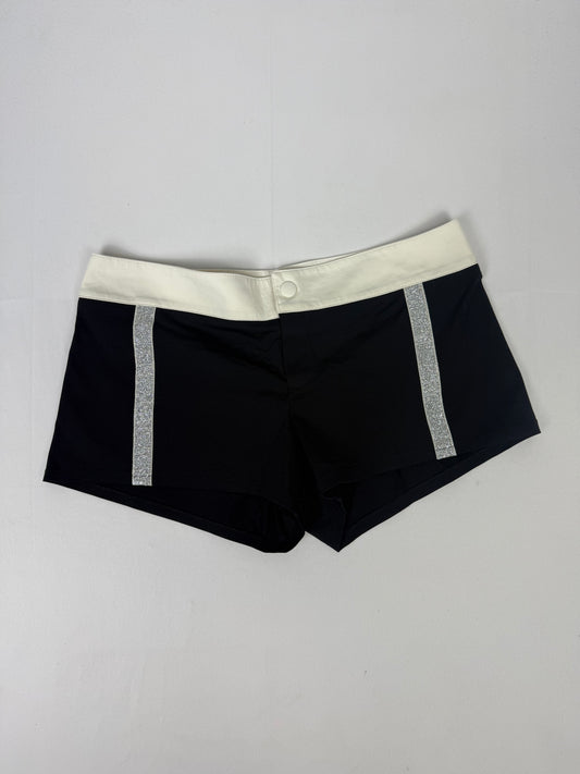 Black stretchy low rise mini short (M)