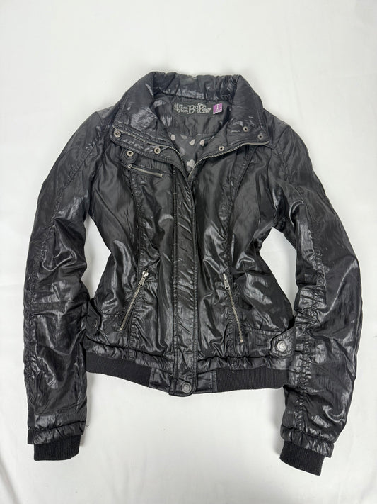 Black tight fit puffer jacket (L)