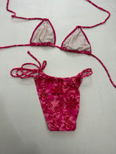 Load image into Gallery viewer, Adjustable red/ pink floral pink y2k vintage bikini set (S)