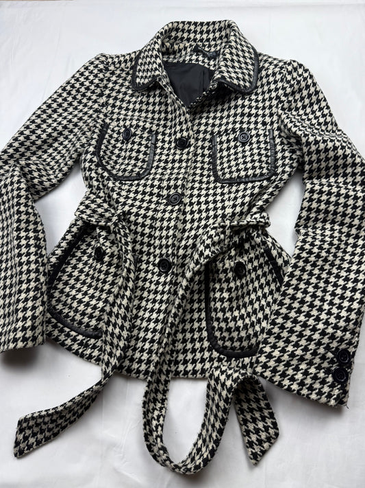 White tight fit trench jacket (S)