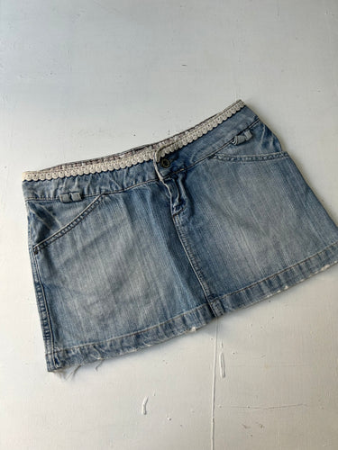 Blue denim low rise lace detail mini skirt  90s y2k vintage (S/M)