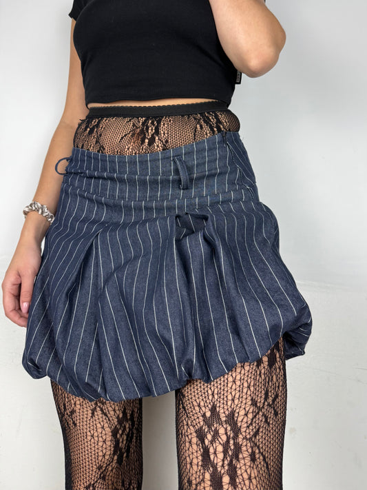 Navy striped low rise balloon mini skirt (S/M)