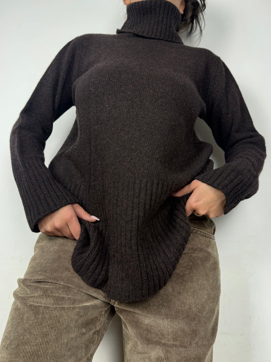 Brown 100% lambswool turtleneck winter jumper (M/L)