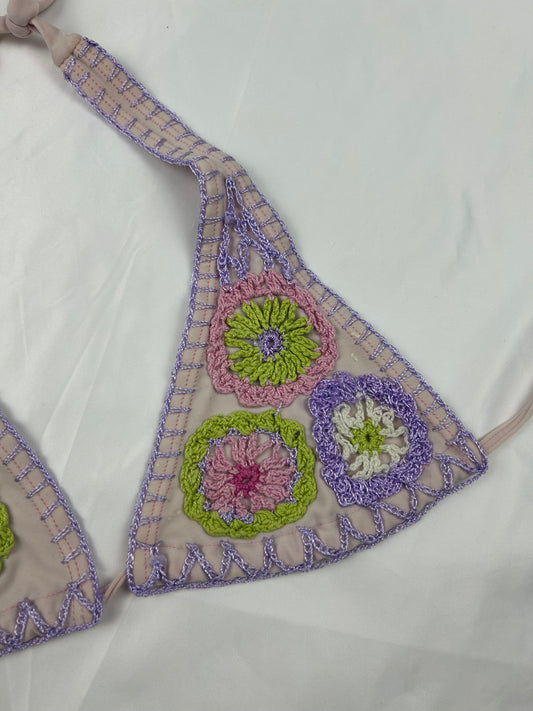 Lilac embroidered bikini top (S/M)