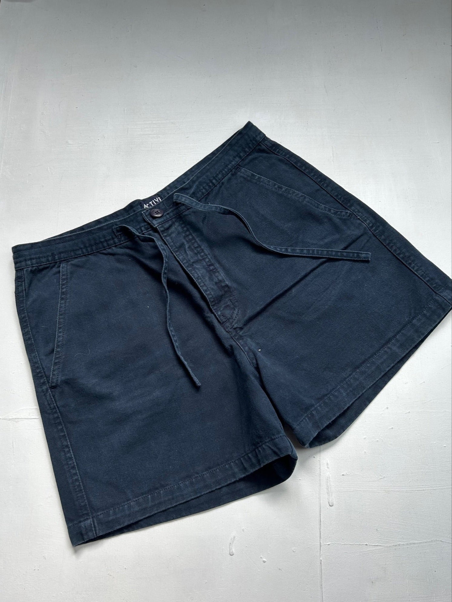 Dark navy high rise mini short (M)