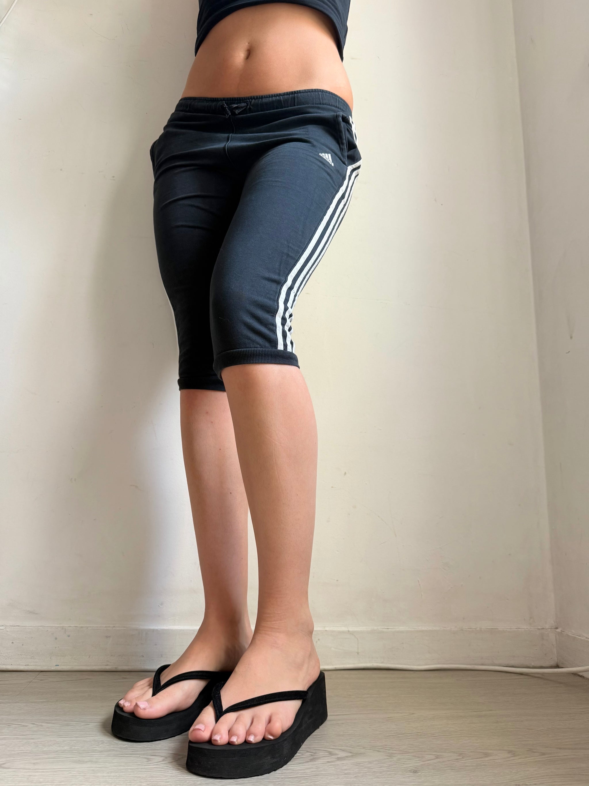 Black activewear capri pants (XS)