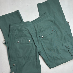 Light green cargo low rise baggy pants (M)