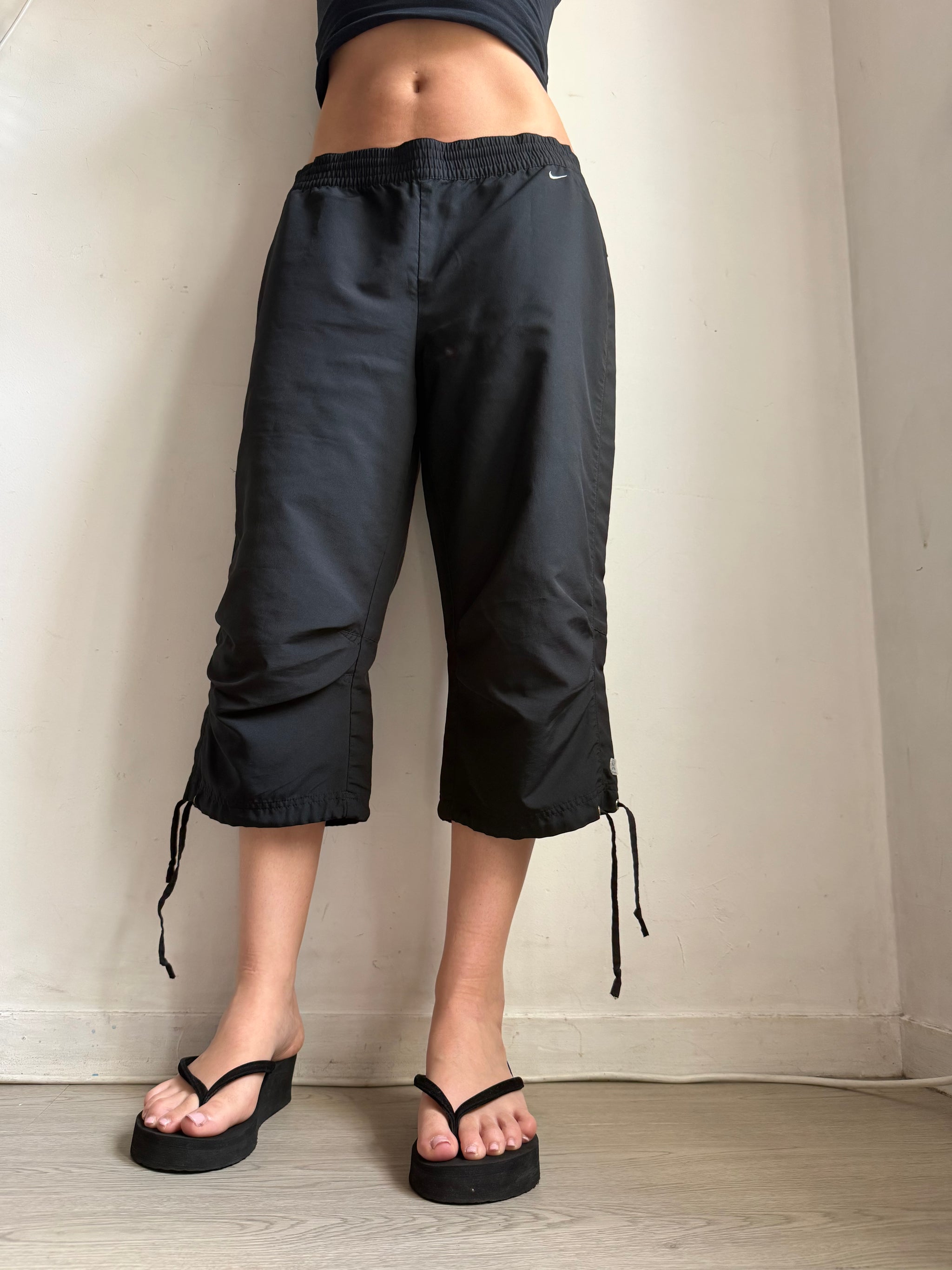 Black activewear capri pants (XL)