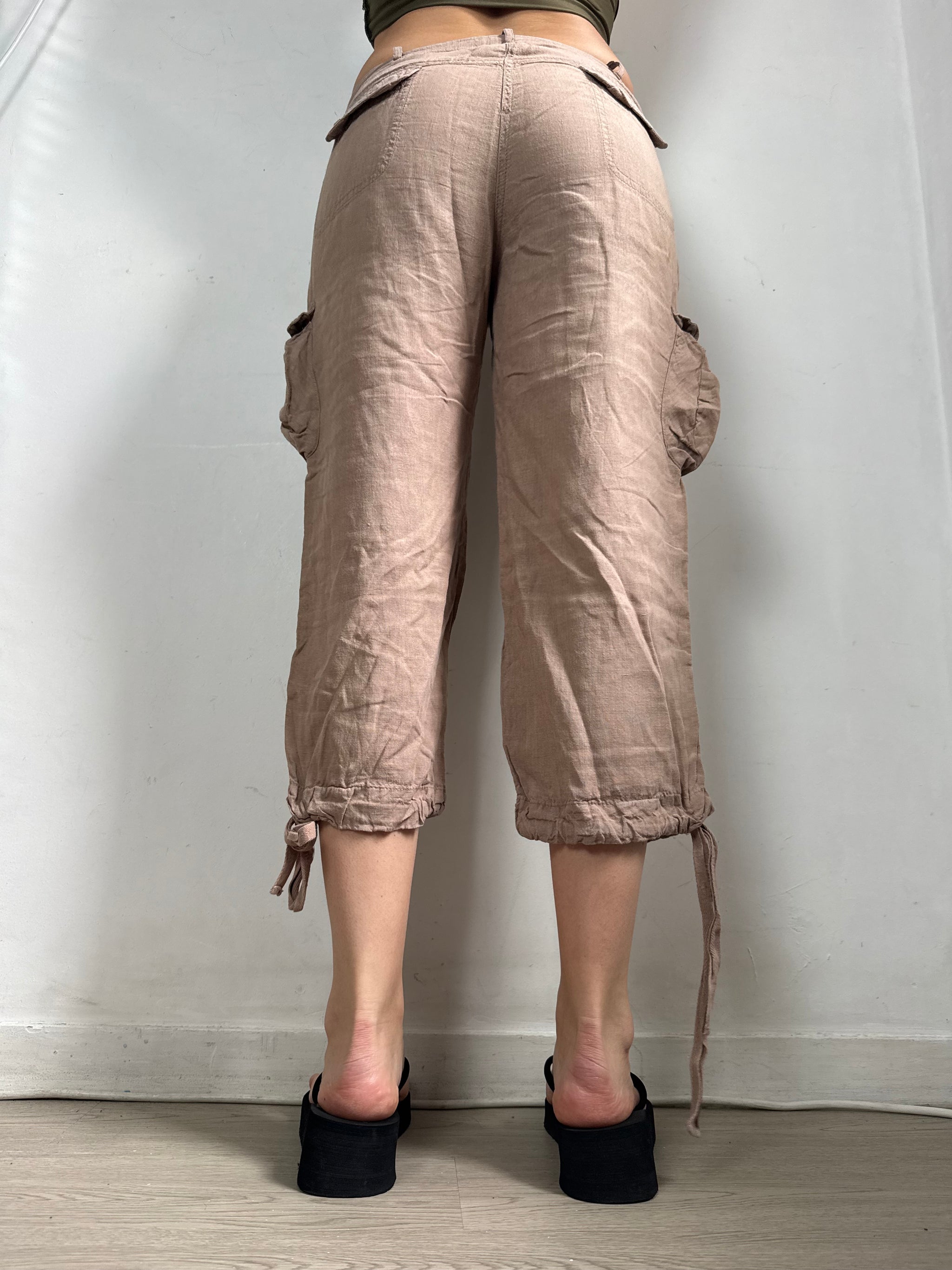 Brown 100% linen utility low rise capri pants (M)