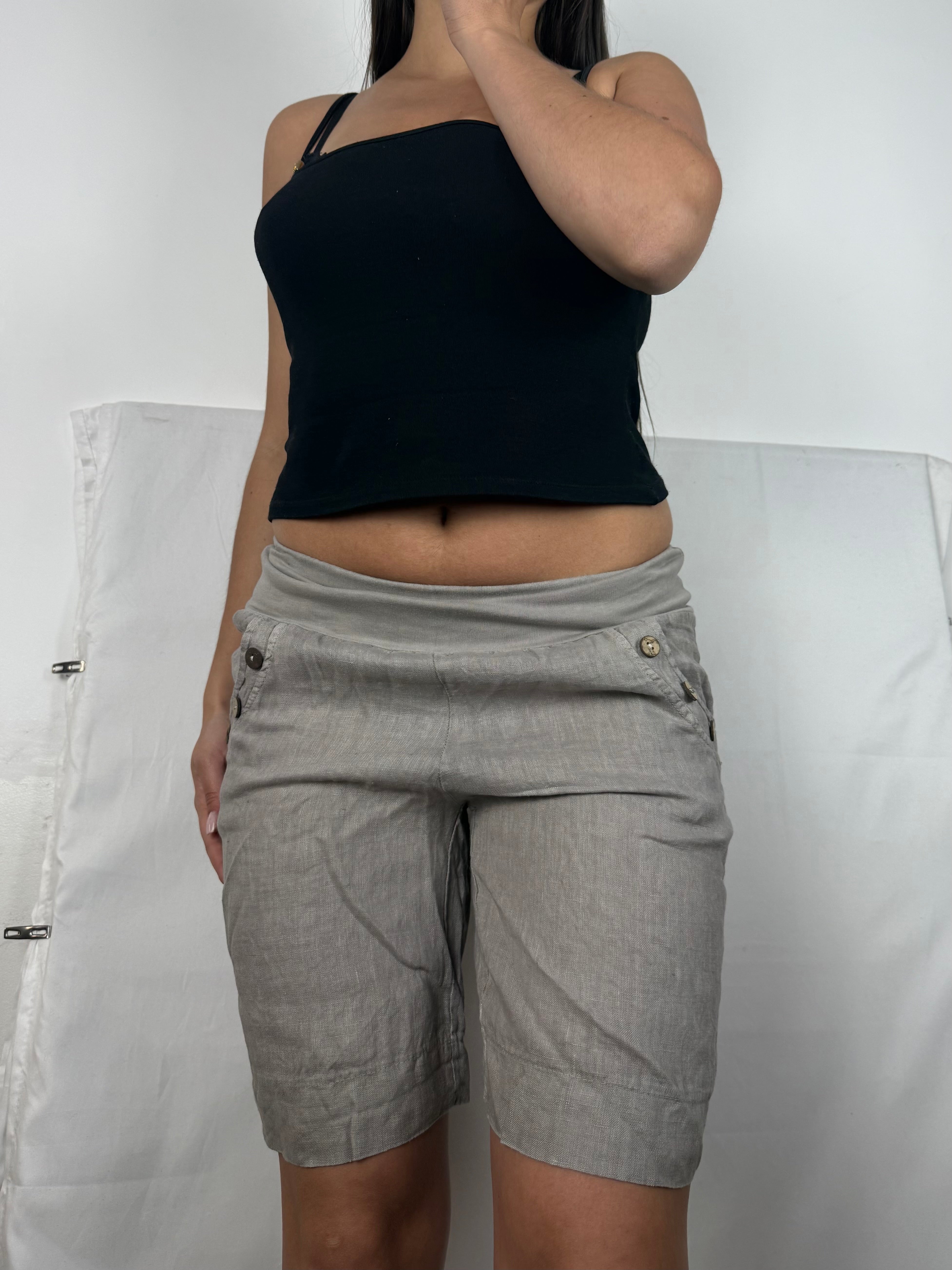 Khaki 100% linen low rise baggy short (S/M)