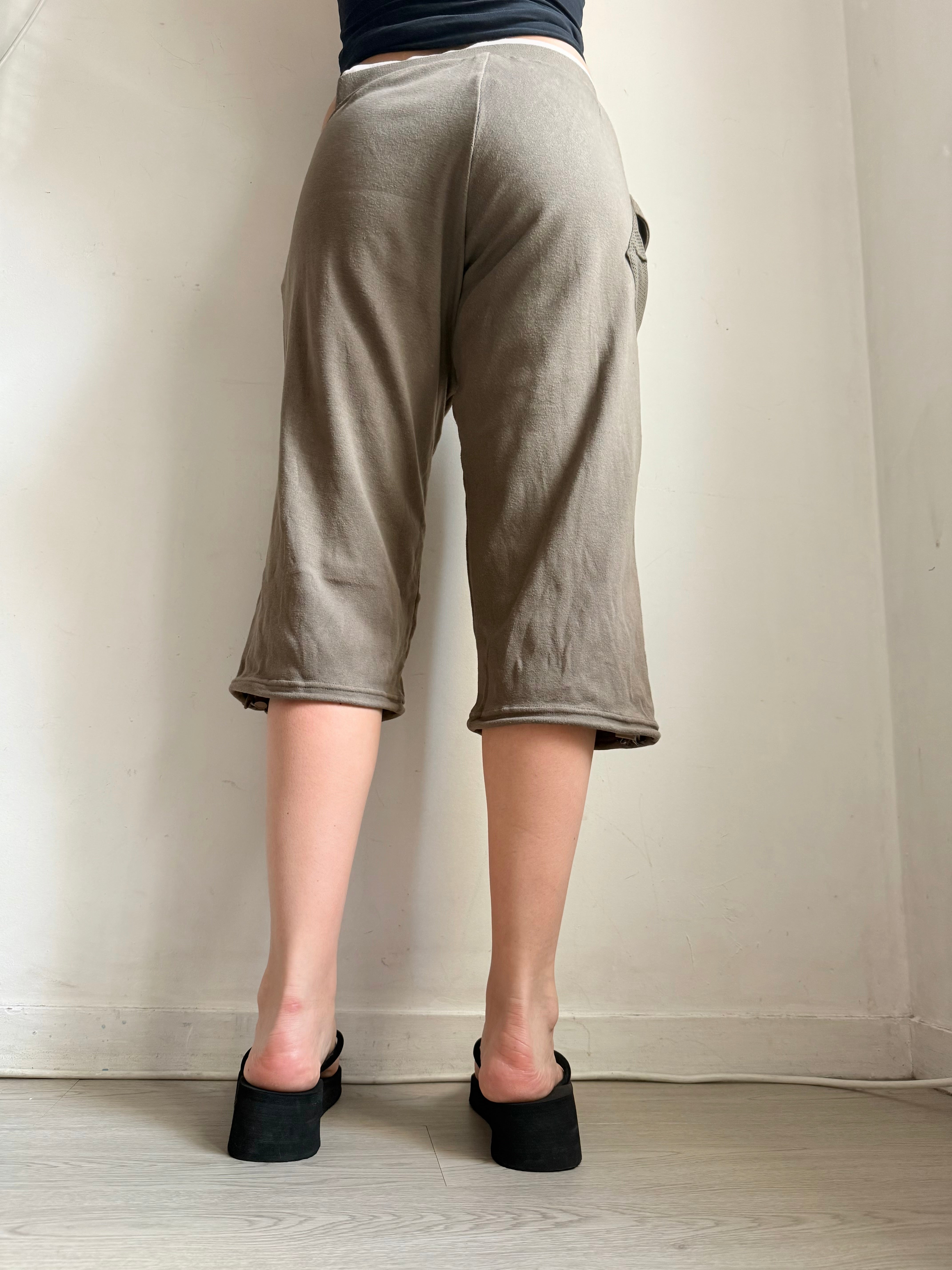 Khaki cotton baggy capri pants (S)