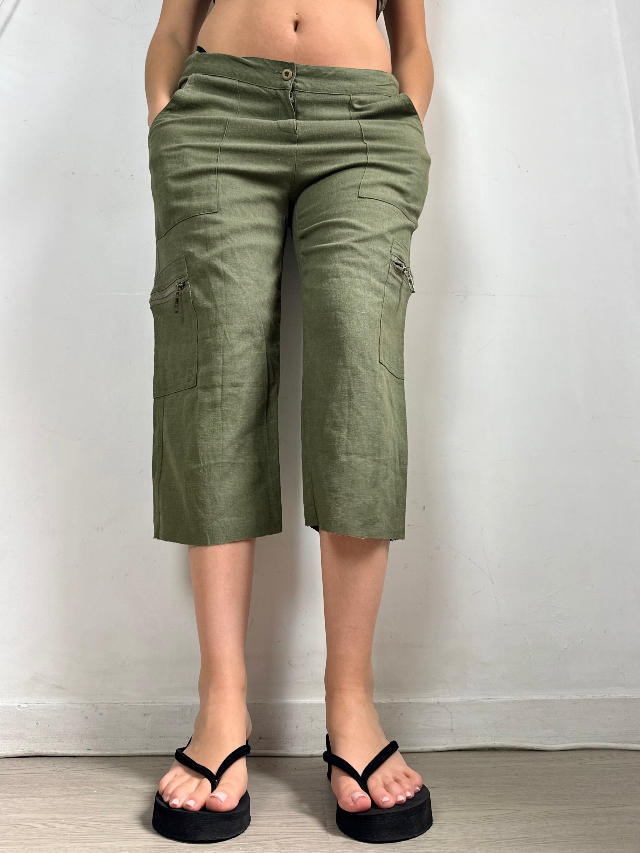 Khaki 100% linen low rise capri pants (XL)
