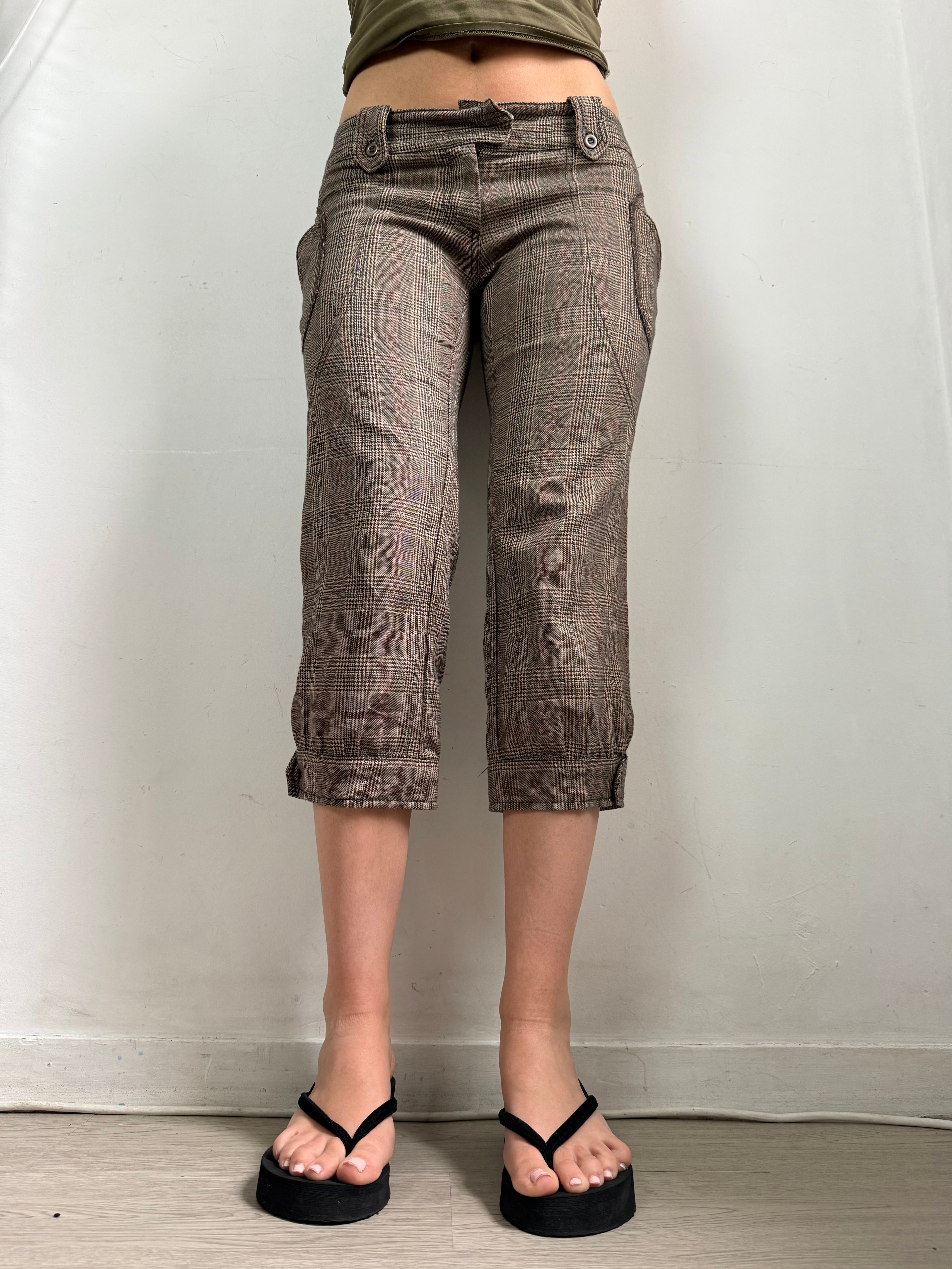Brown check print low waist capri pants (S)