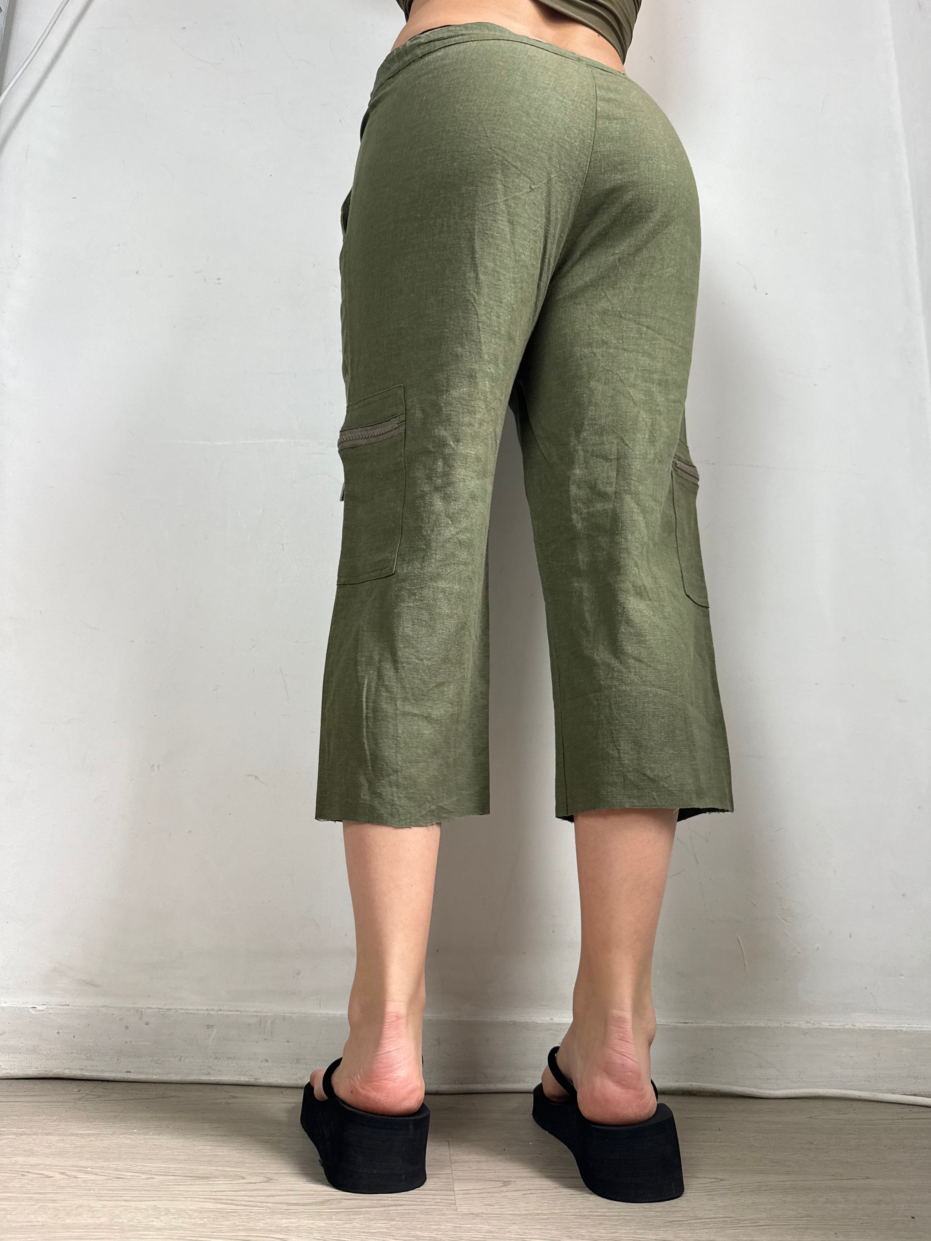 Khaki 100% linen low rise capri pants (XL)
