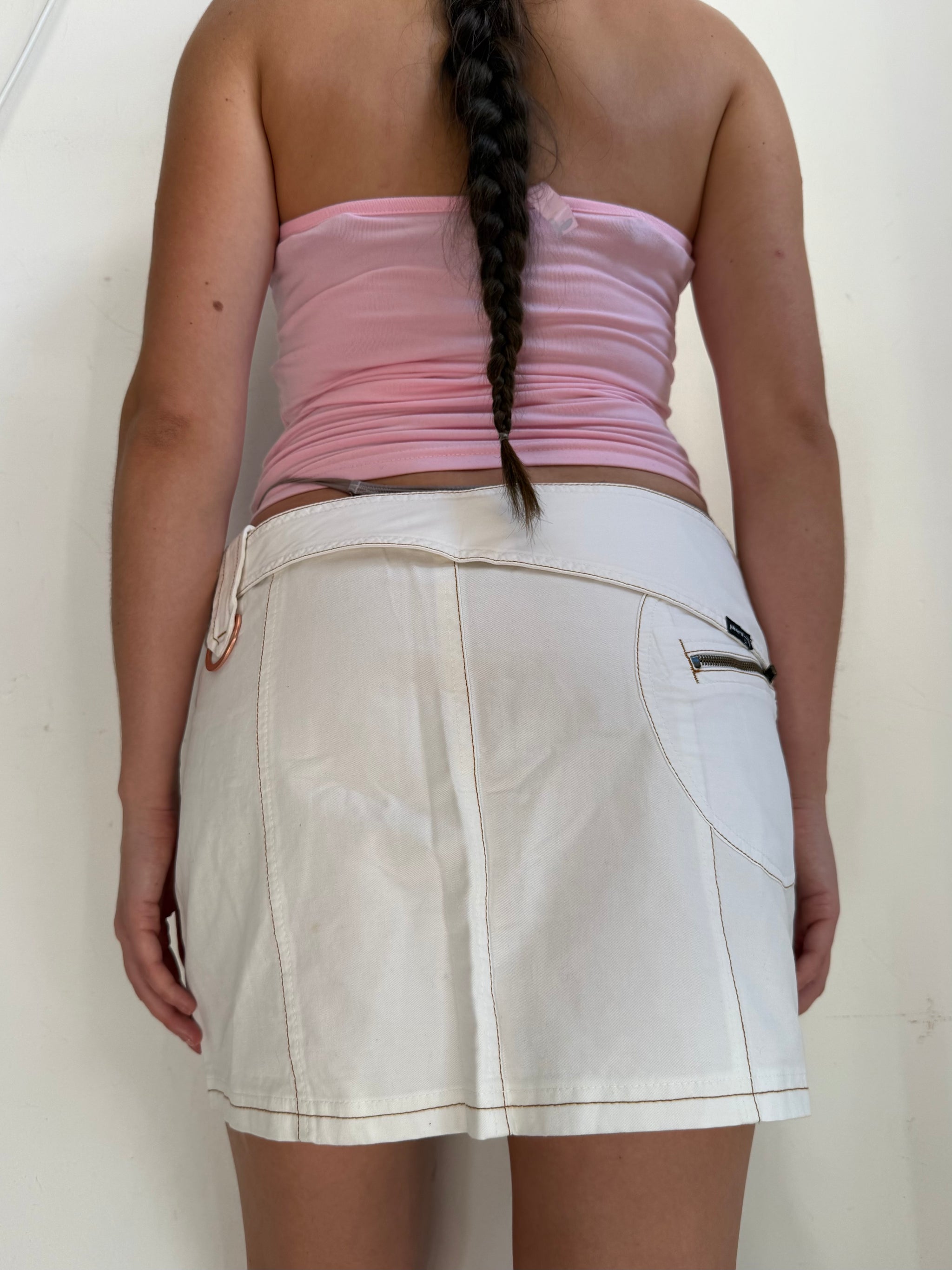 White denim low rise mini skirt (M/L)
