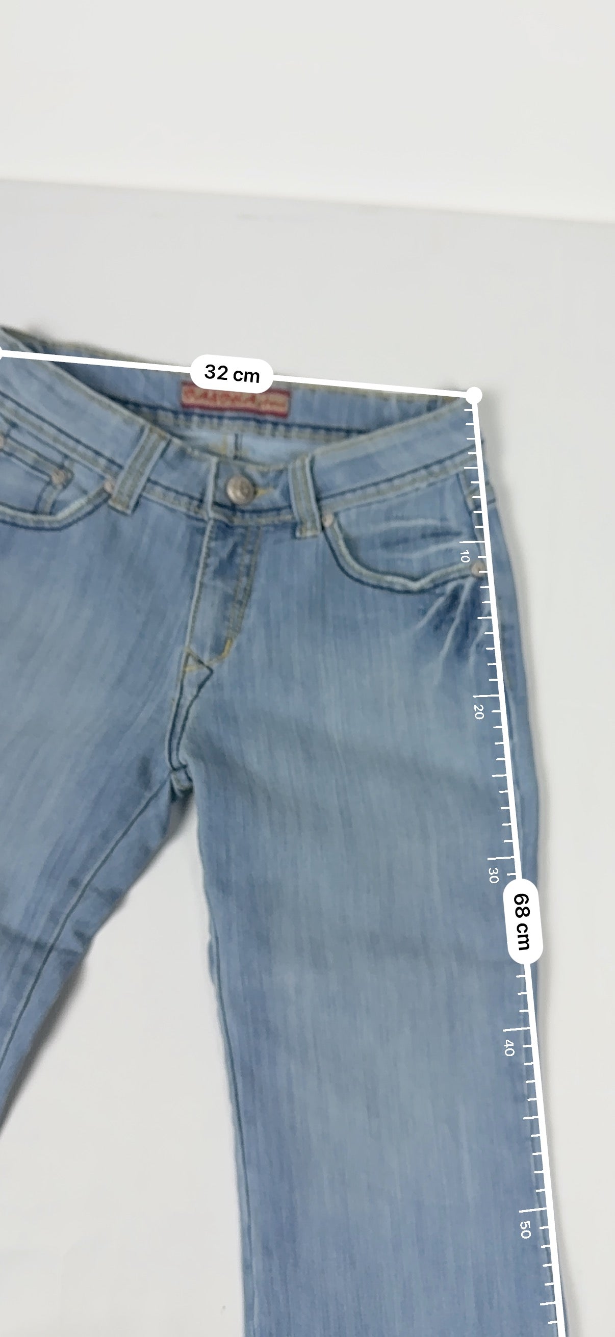 Blue denim cotton low rise crown capri pants (XS)