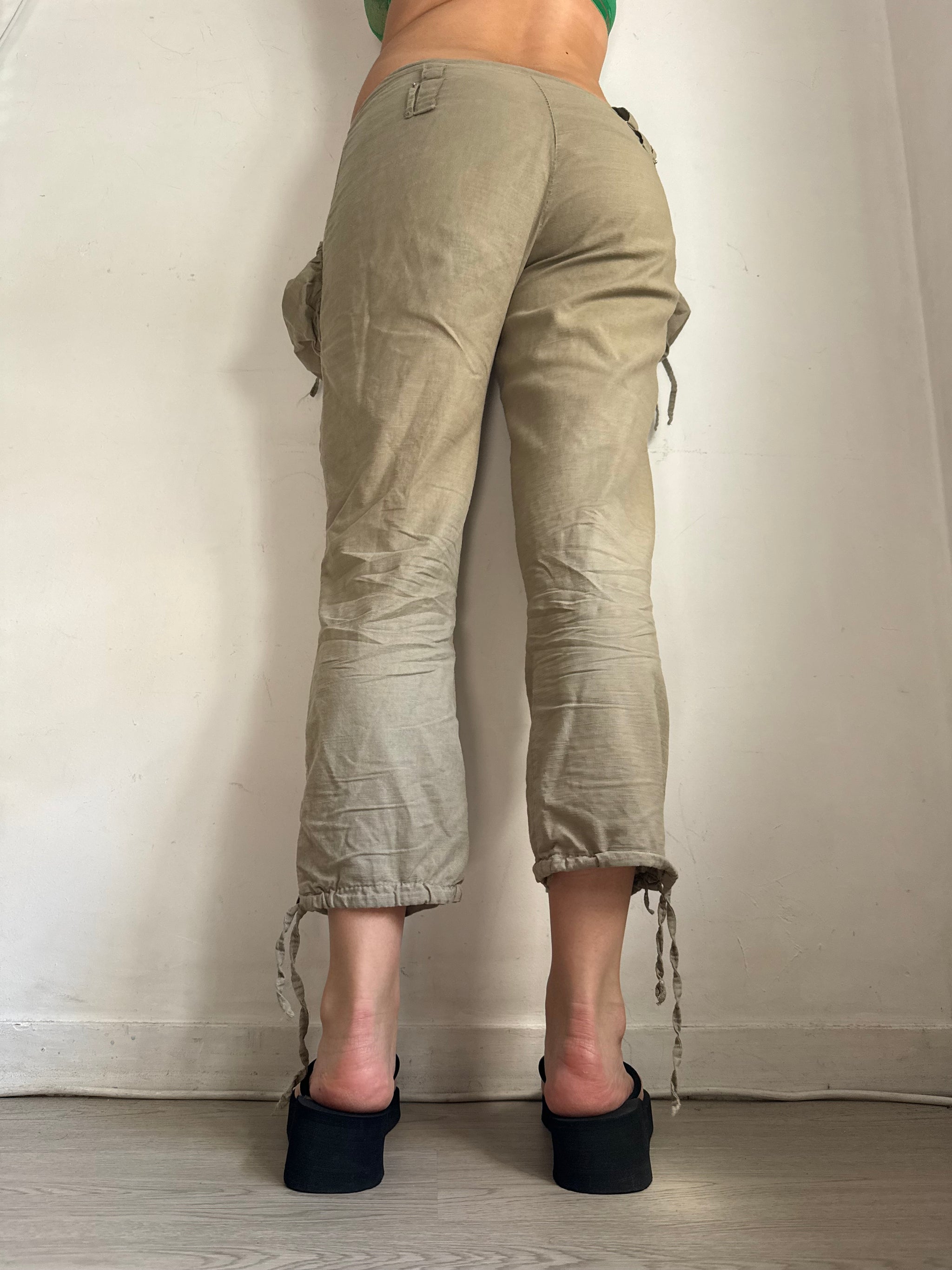 Khaki 100% linen utility low rise capri pants (M)