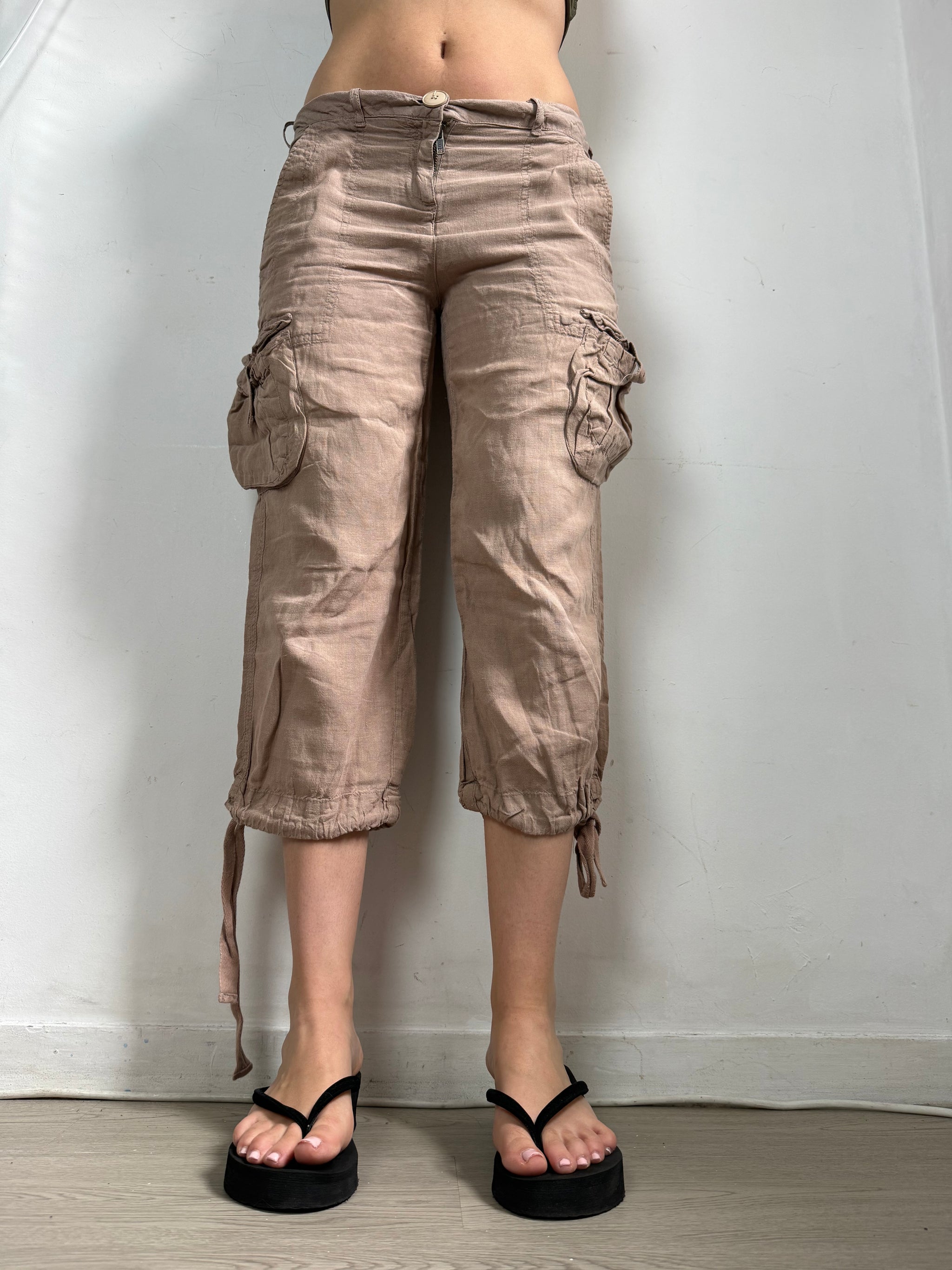Brown 100% linen utility low rise capri pants (M)