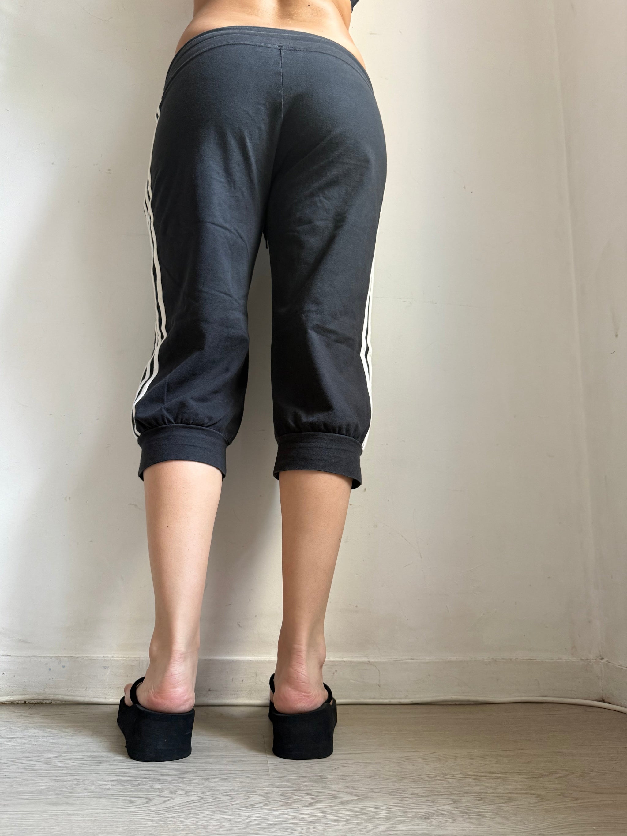 Black cotton capri pants (XL)