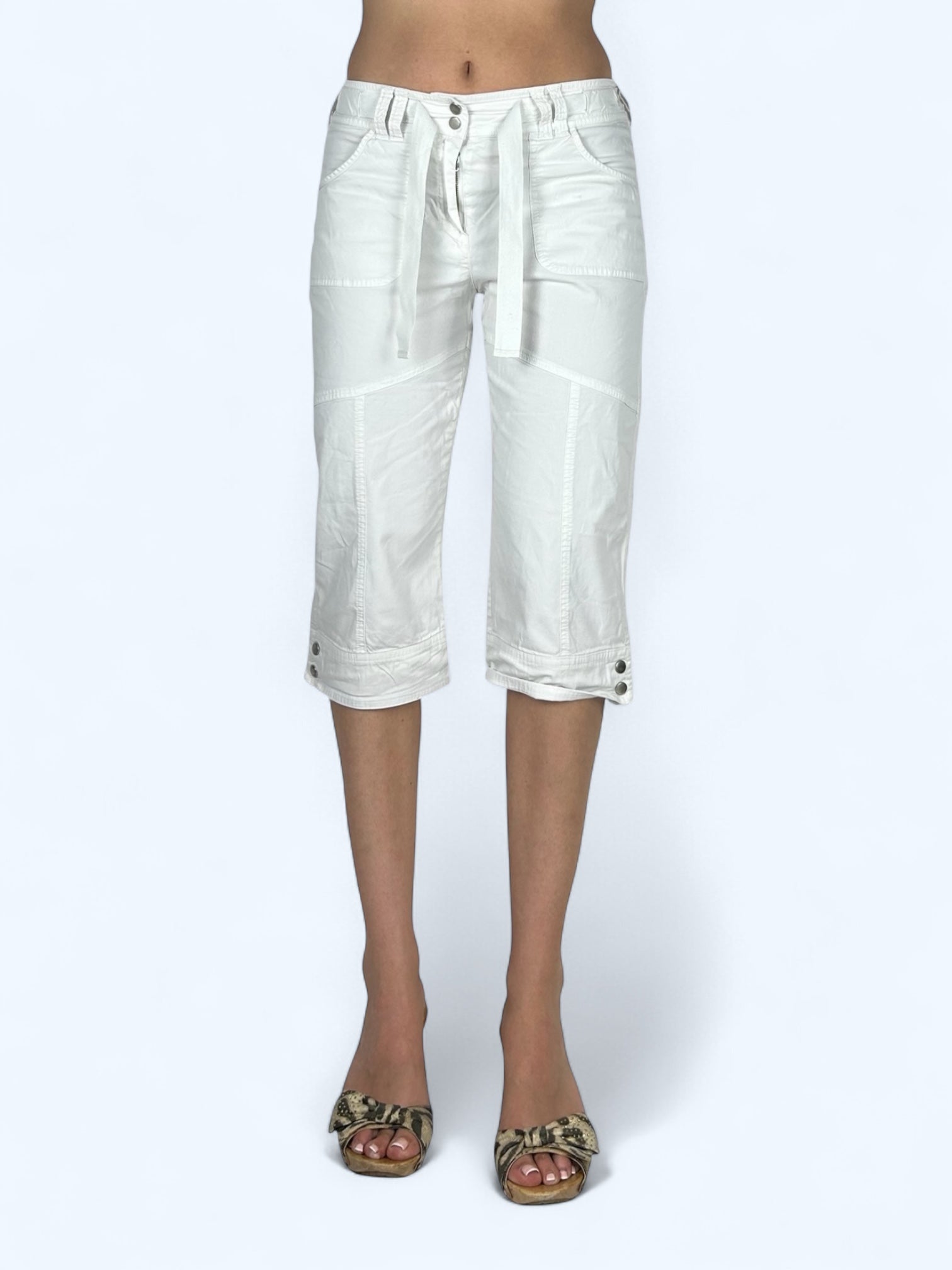 White low rise cotton utility capri pants (S)