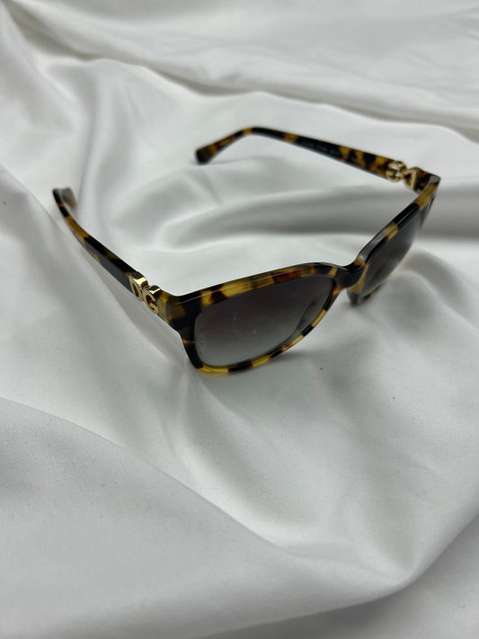 Brown 2000s logo sunglasses