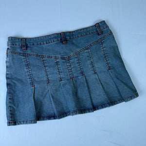 Blue denim low rise pleated mini skirt (XL)