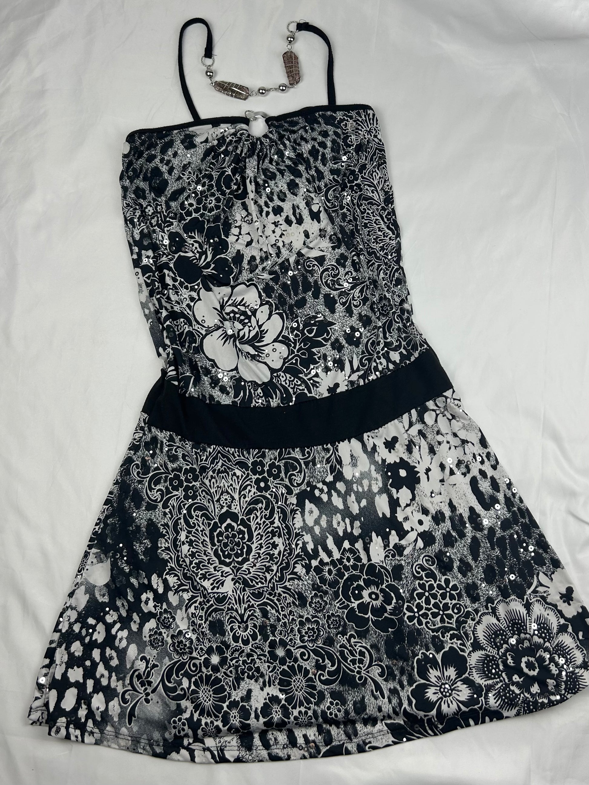 Black floral necklace tube mini dress (S/M)