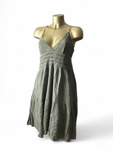 Khaki backless pleated summer mid dress (S/M)