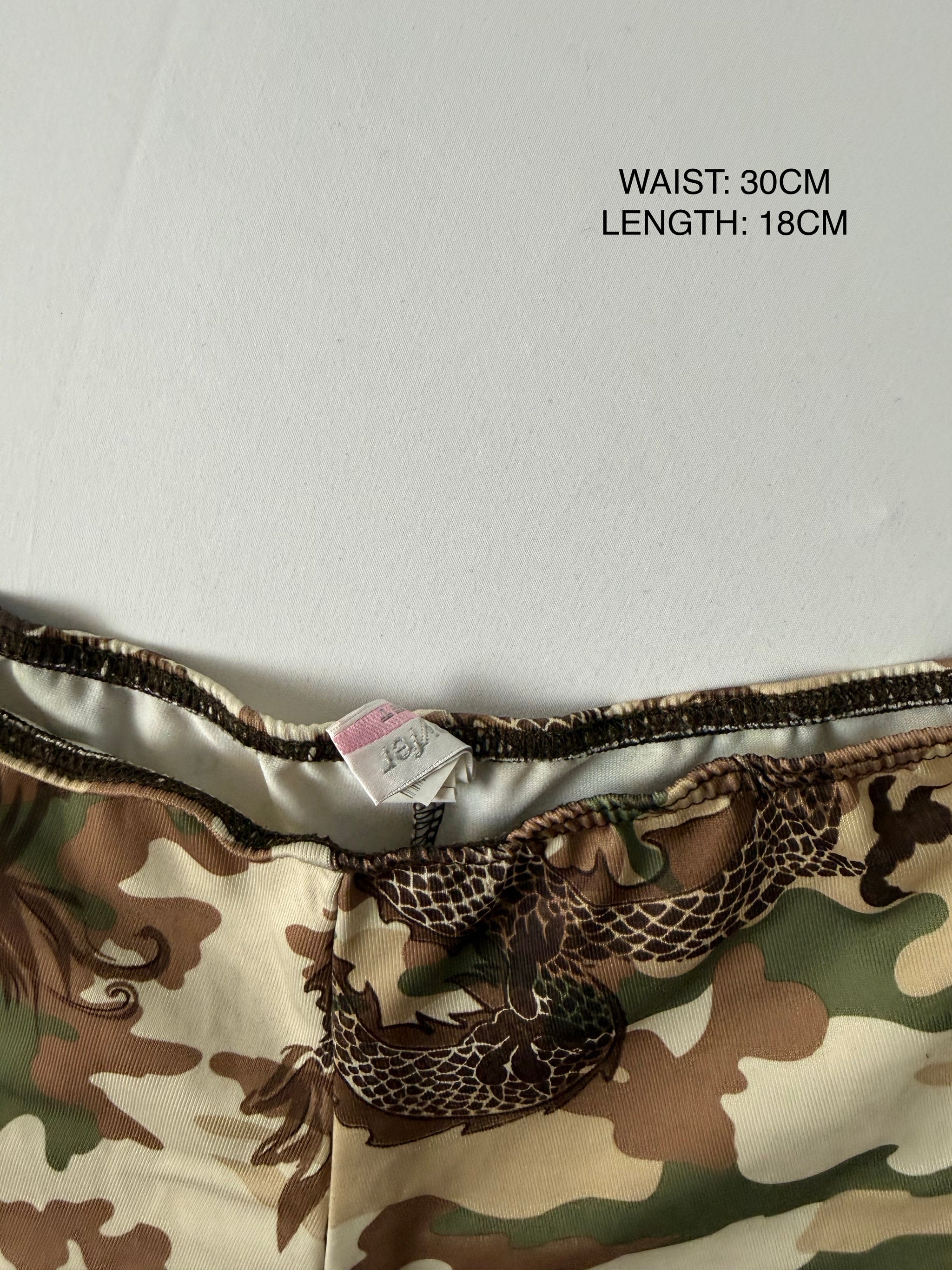 Camo khaki stretchy mini short (S)