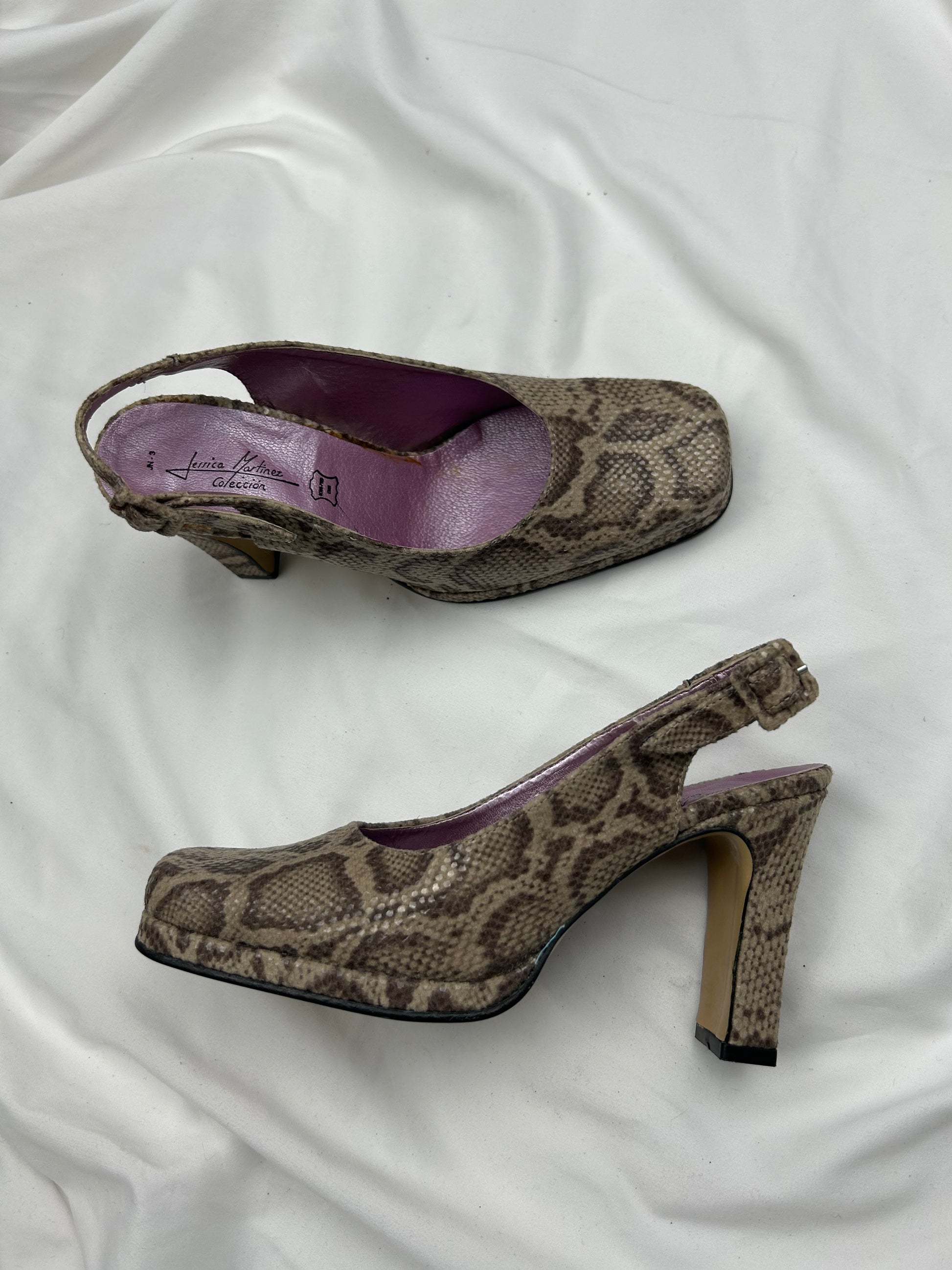 Beige snake print square toes 100% leather heels (38)
