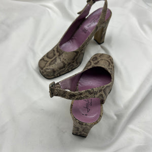 Beige snake print square toes 100% leather heels (38)