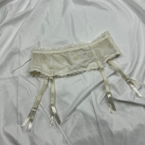 Cream white  suspender belt (S)