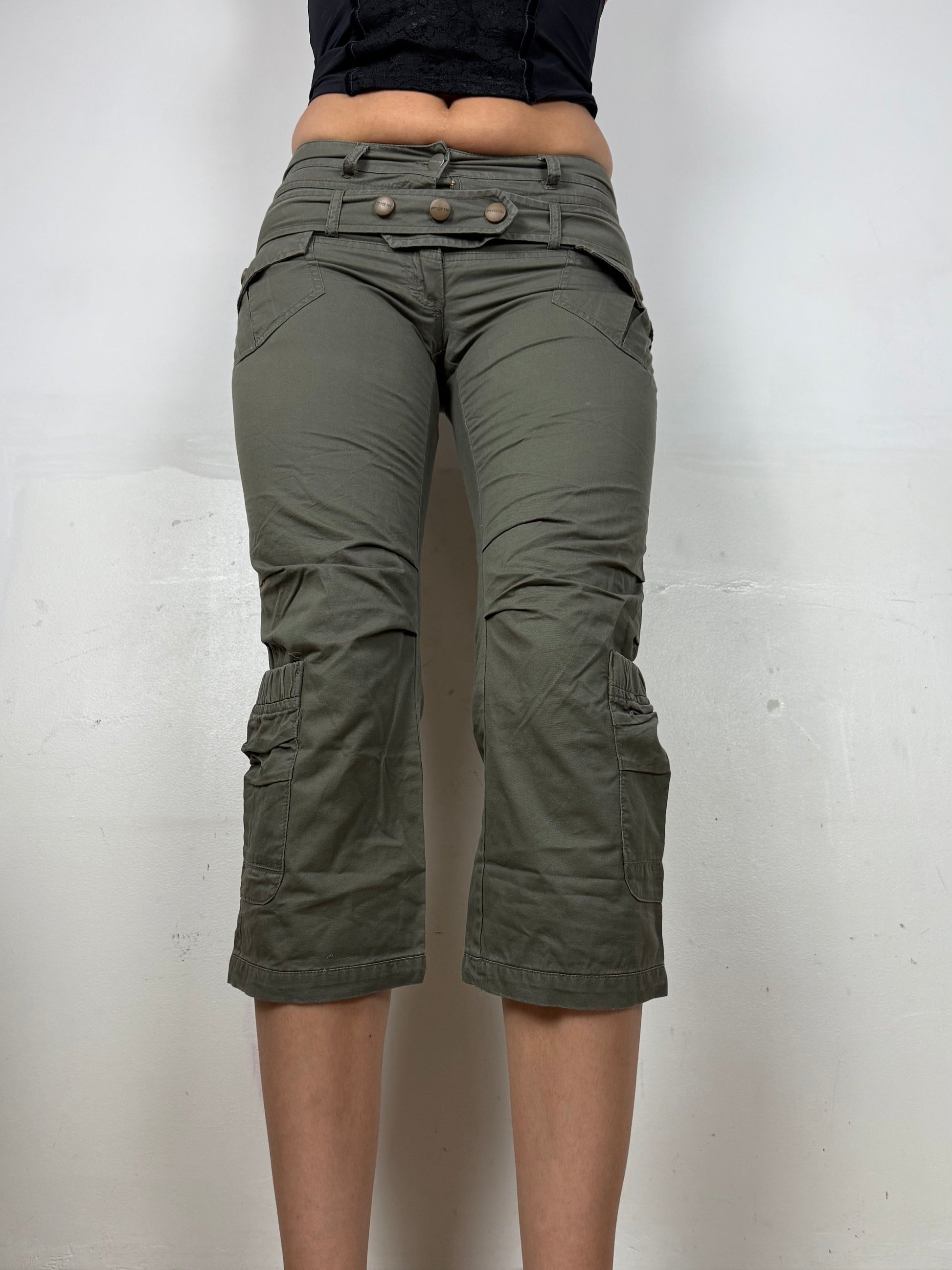 Khaki low rise utility capri pants (XS)