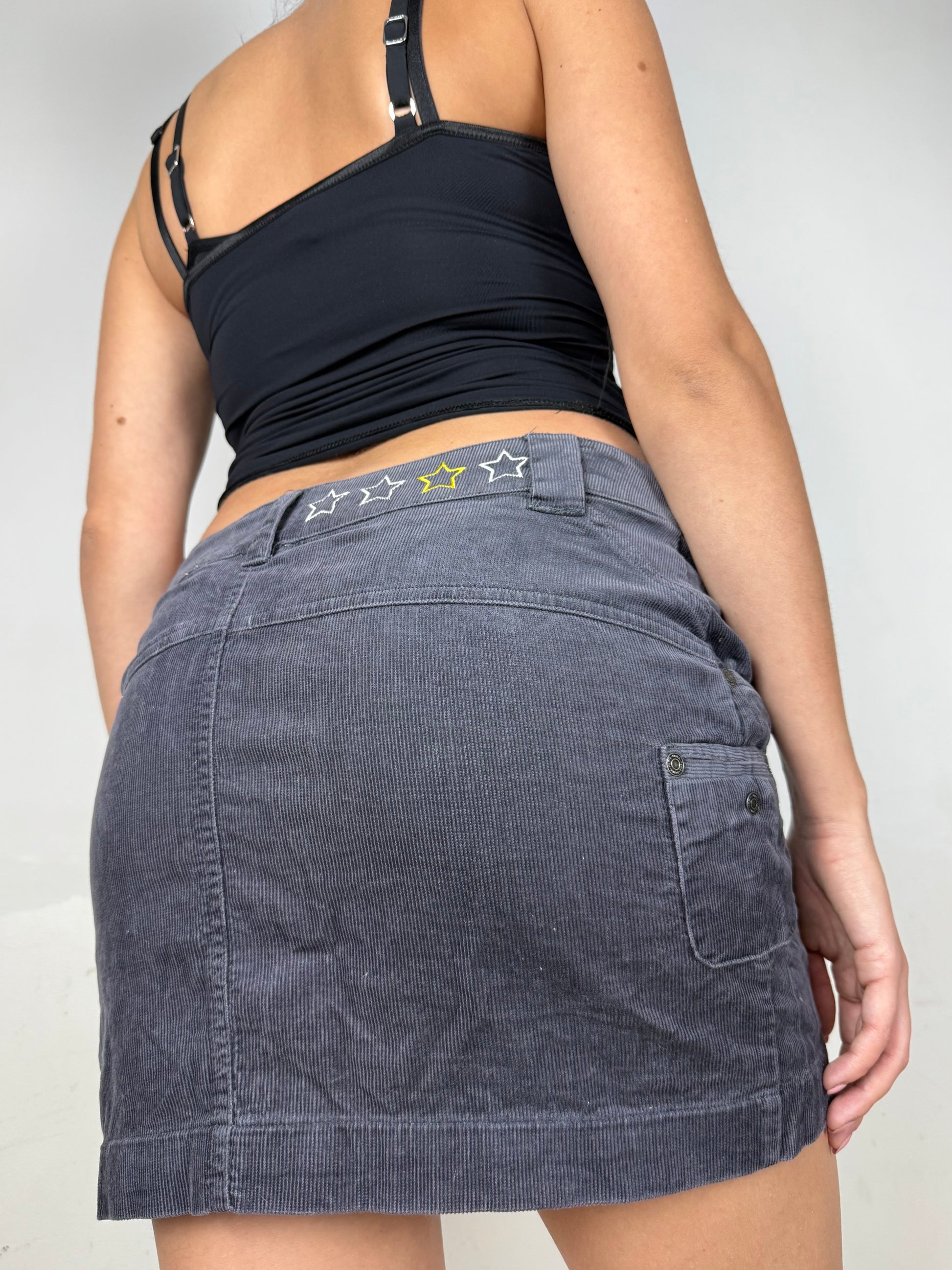 Grey velvet ribbed low rise mini skirt (S/M)