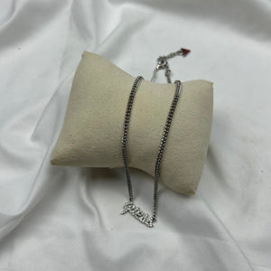 Silver rhinestone pendent necklace
