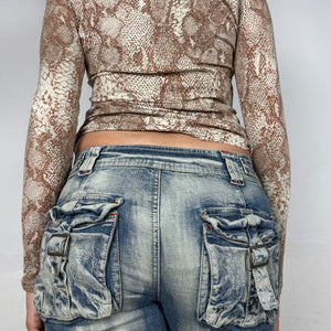 Brown snake print  long sleeves shirt (S/M)