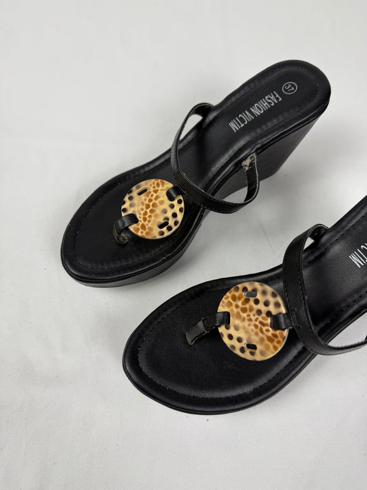 Black wedge thong heels mules (37)