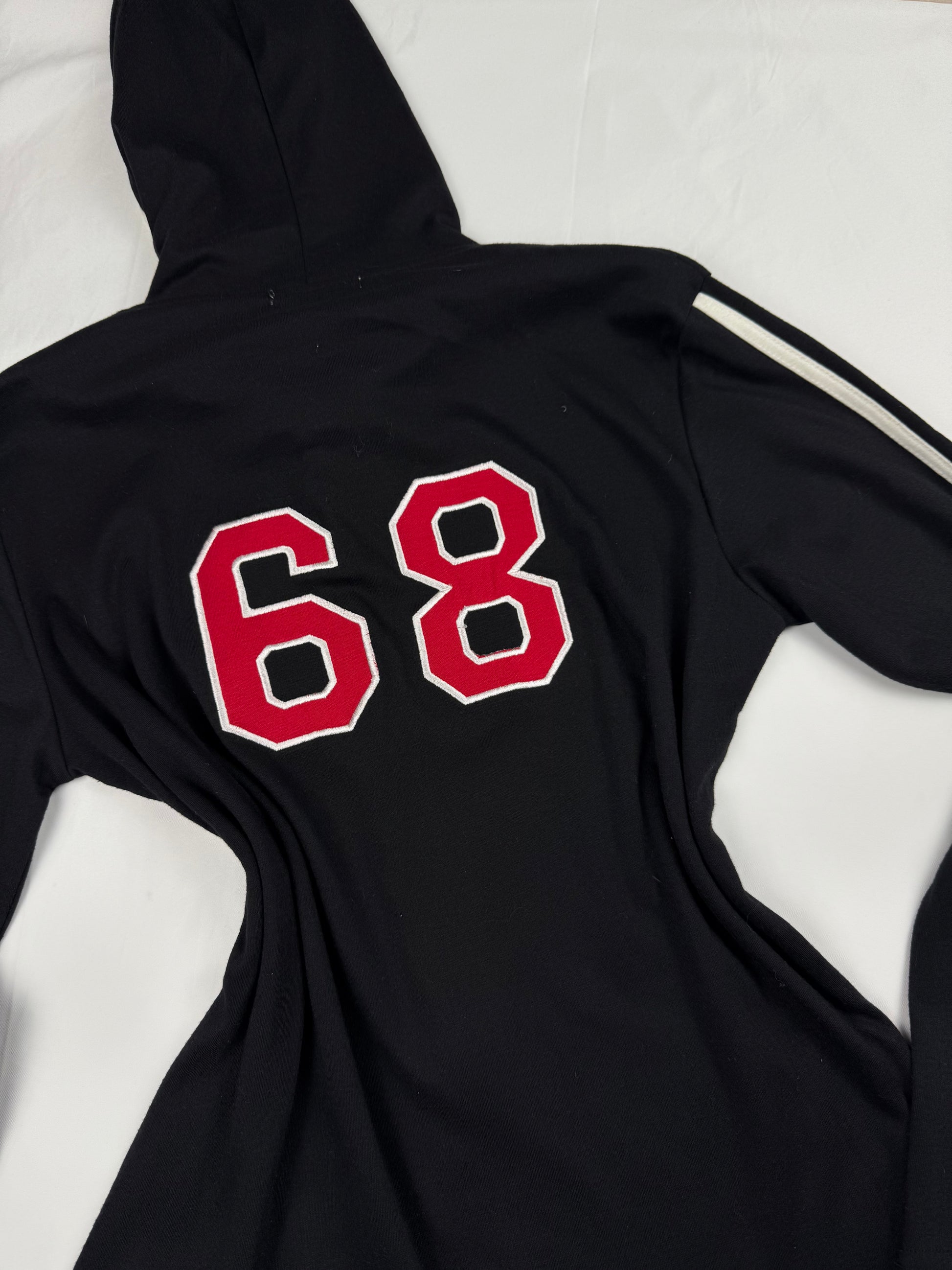 Black zip up hoodie (M)