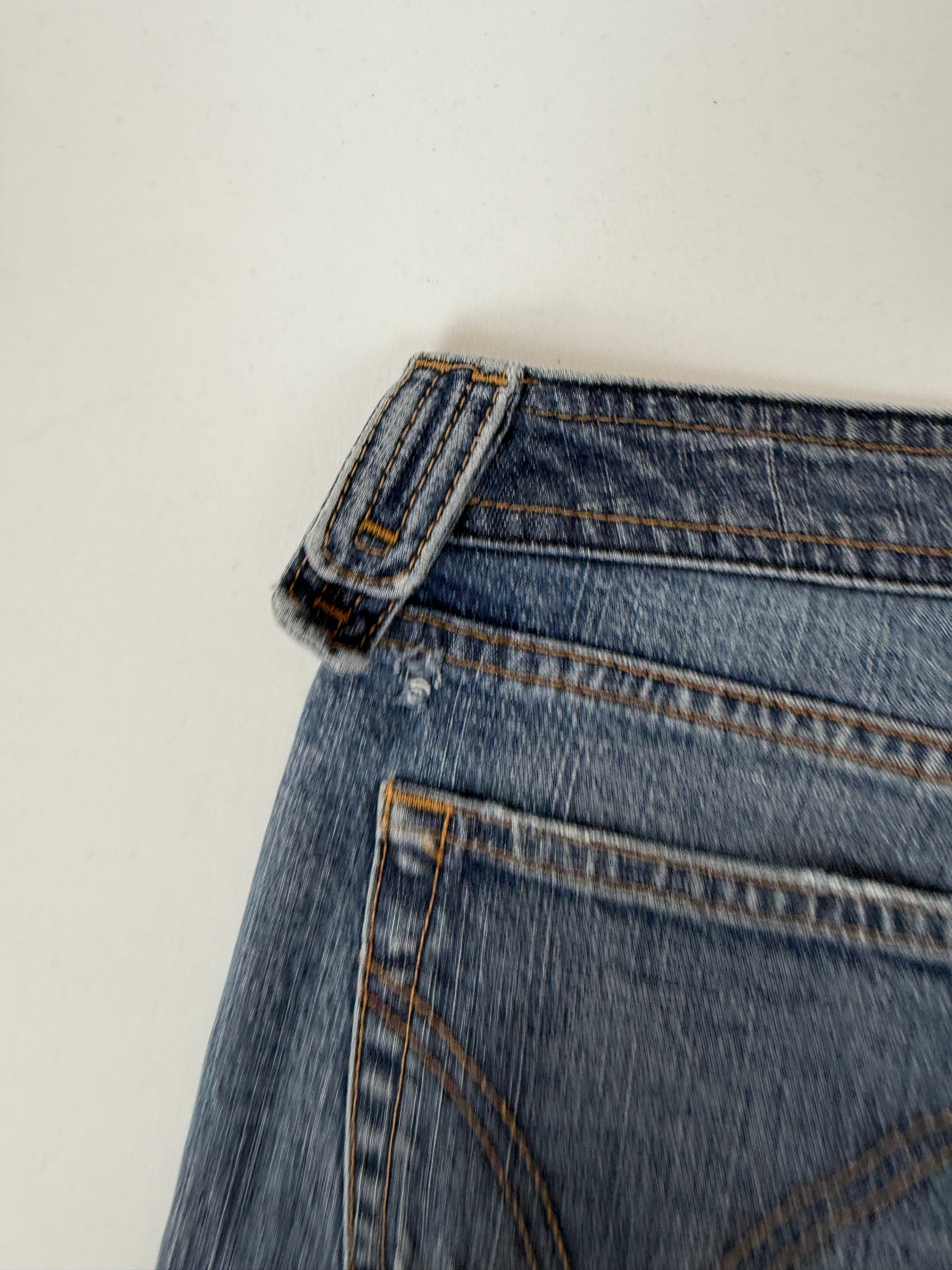 Blue denim low rise capri pants (S)