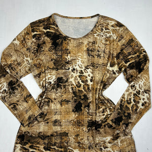 Beige graphic long sleeves top (M/L)