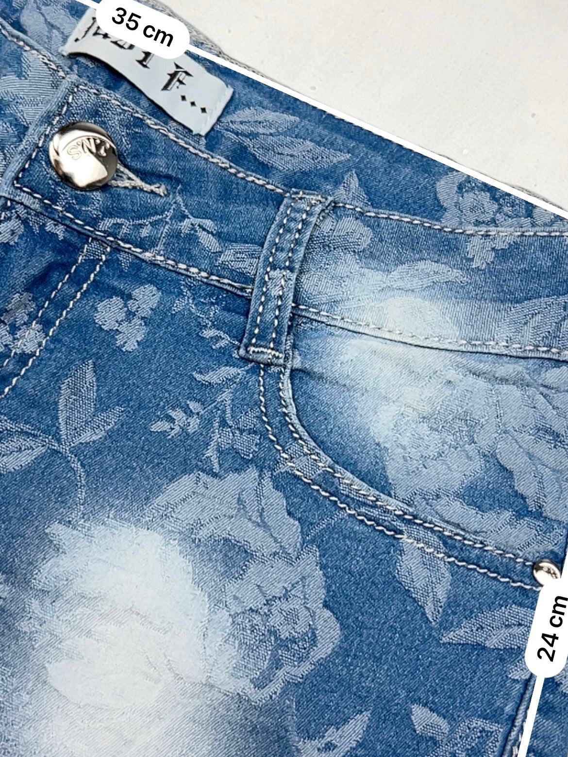 Blue denim floral low rise mini short (S)
