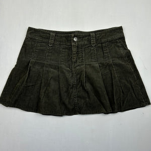 Khaki low rise ribbed velvet denim pleated mini skirt (M)