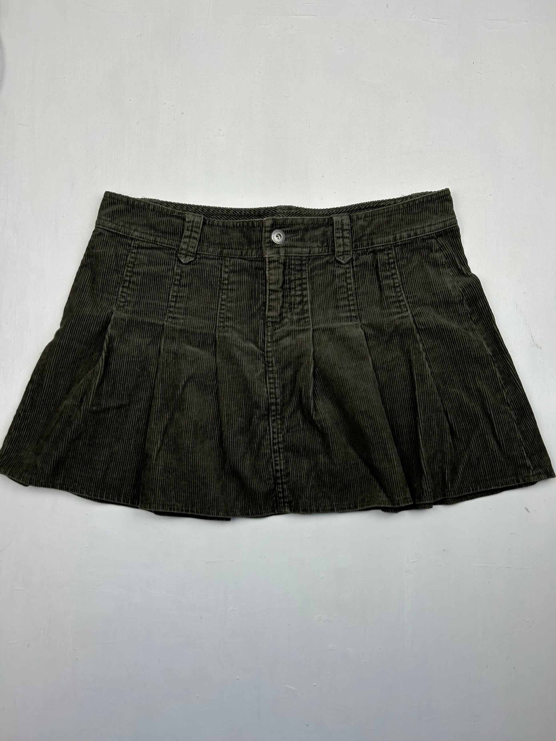Khaki low rise ribbed velvet denim pleated mini skirt (M)