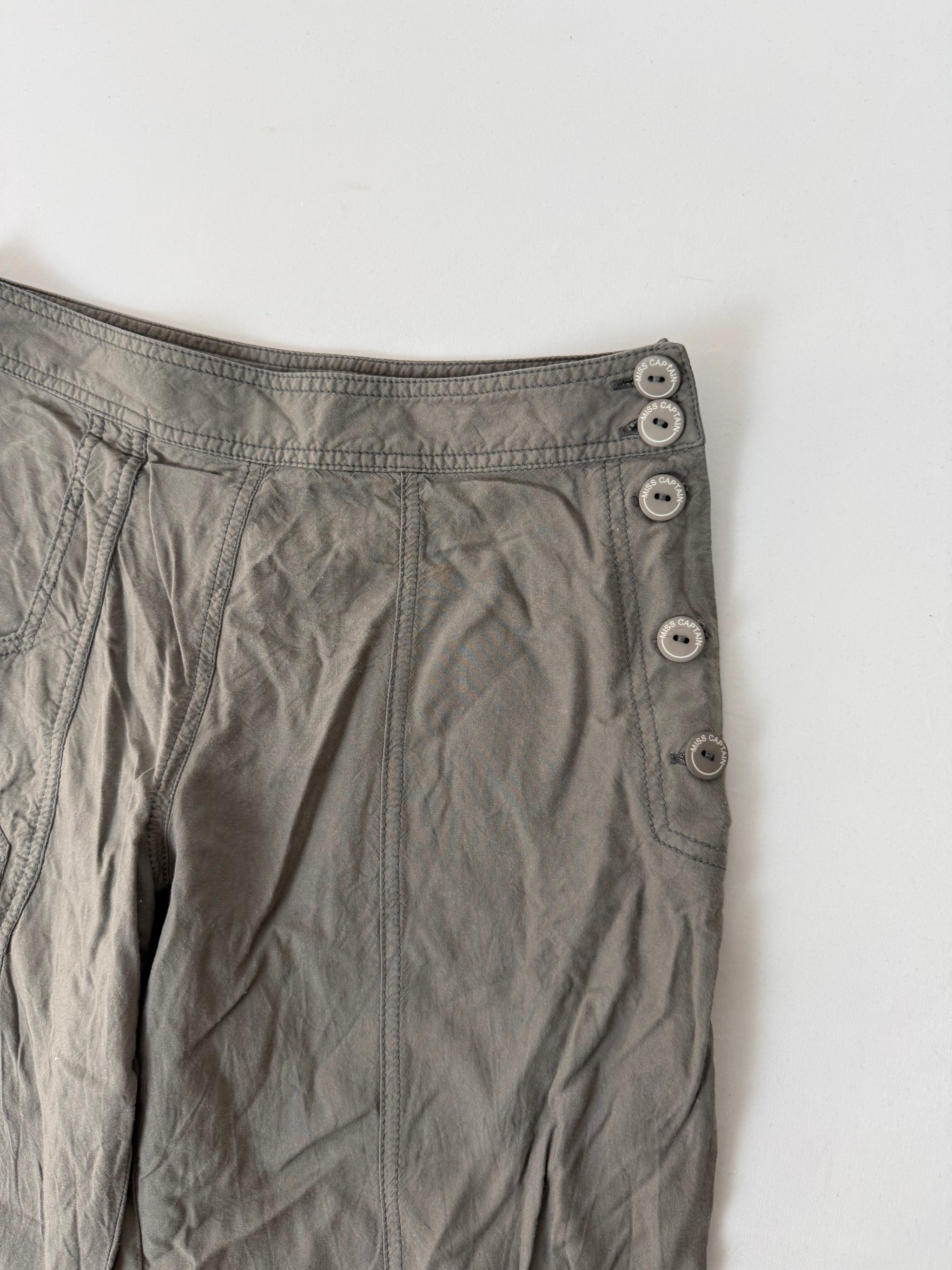 Khaki low rise sirwal capri pants (M)