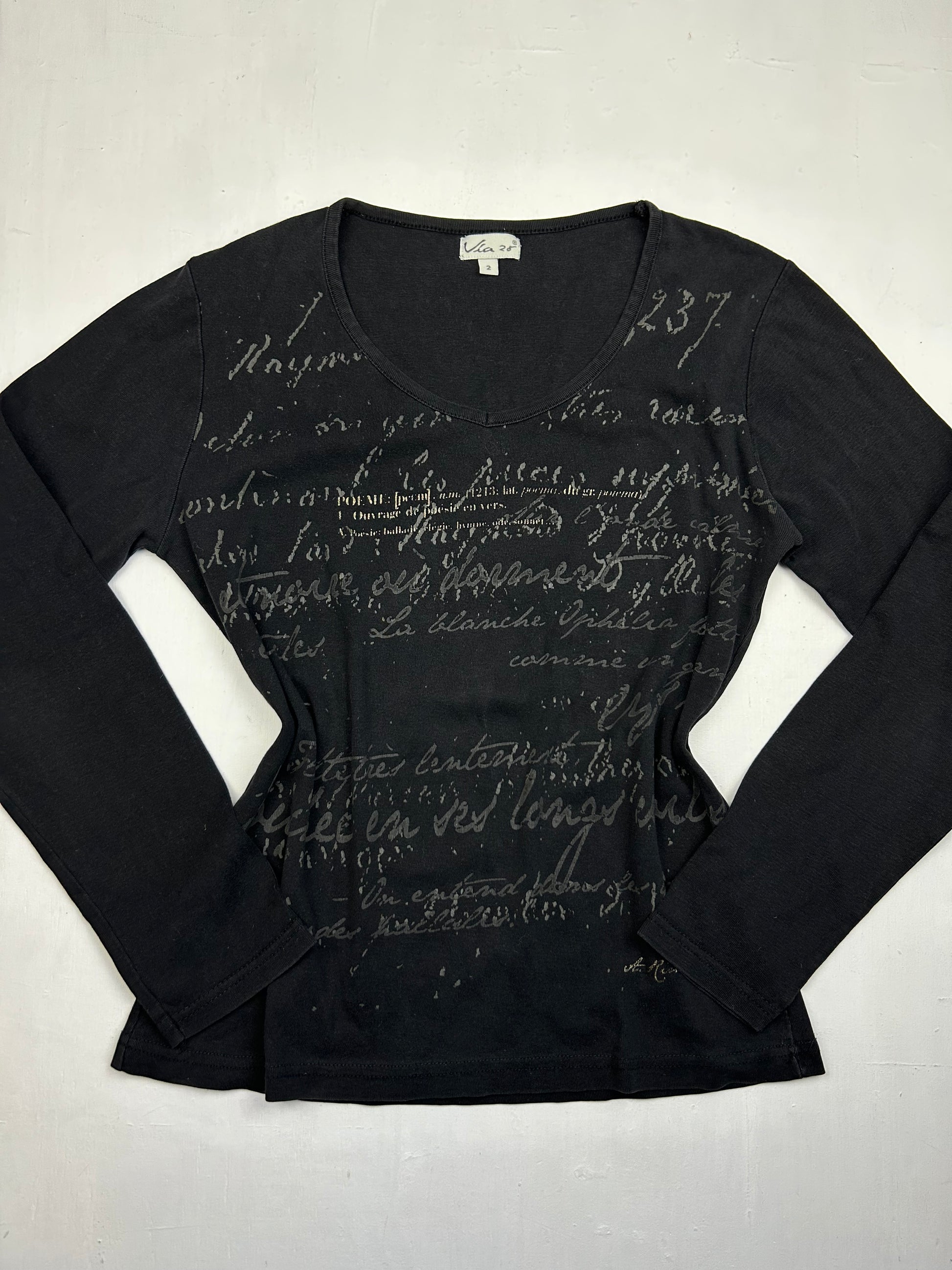 Black graphic long sleeves top (M)