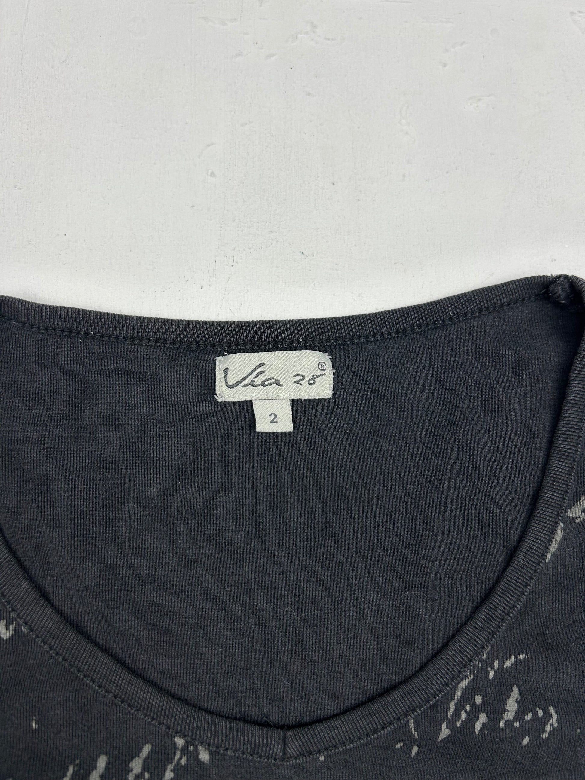 Black graphic long sleeves top (M)