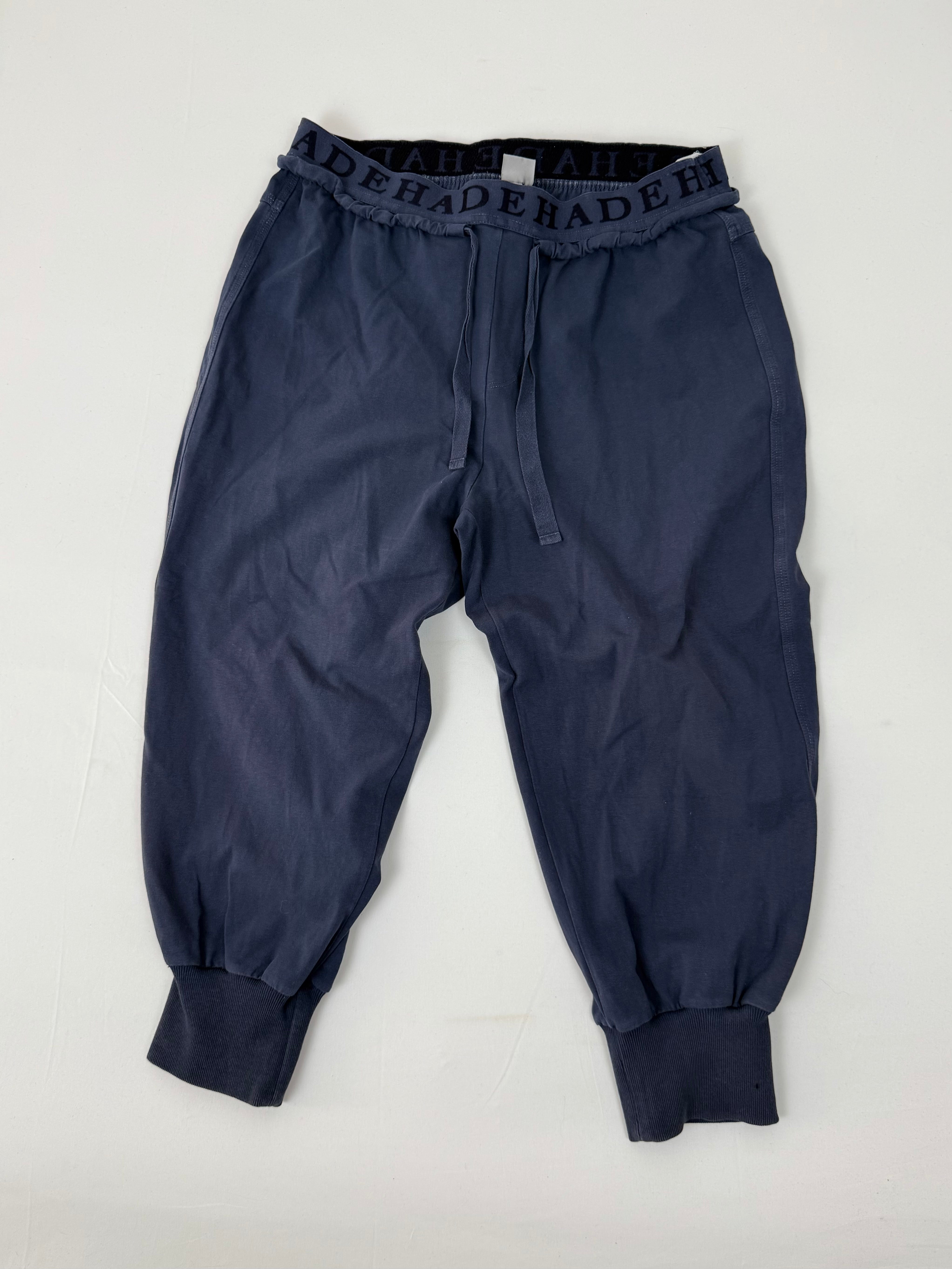 Navy cotton activewear capri pants (M)