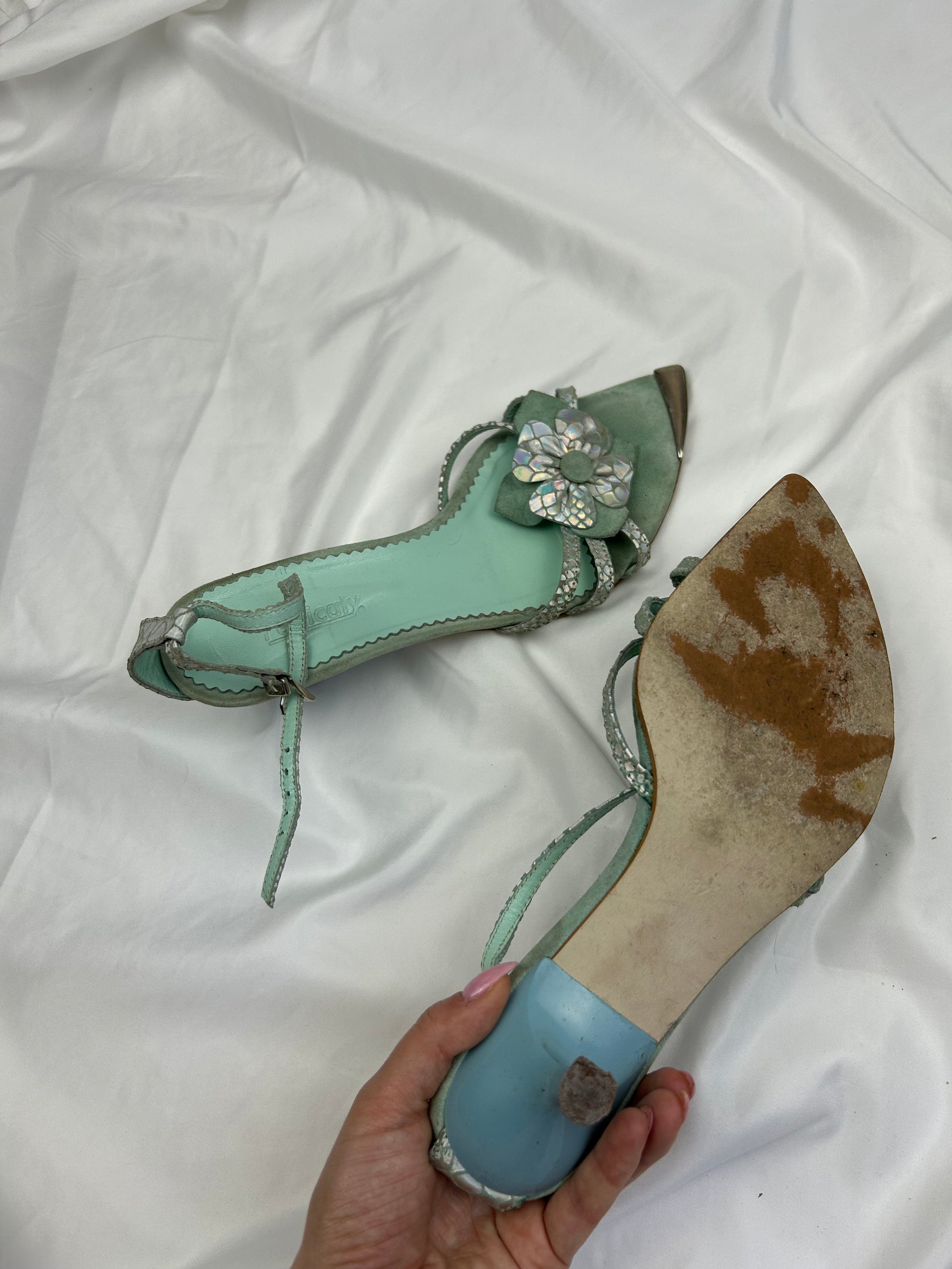 Blue 100% leather kitten heels summer sandals (37)