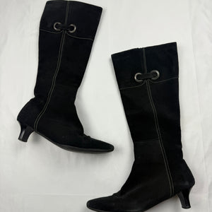 Black suede pointed toes kitten heels boots (40)